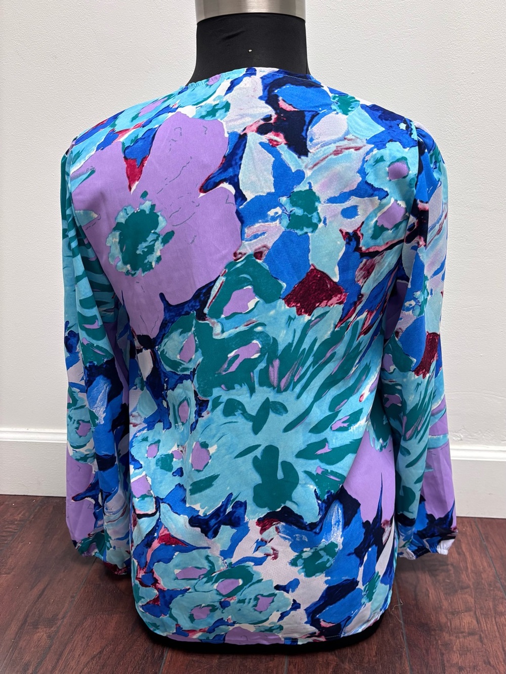 Jodifl Abstract Floral V-Neck Blouse – Watercolor Blue, Purple & Teal - large - Picture 2 of 8